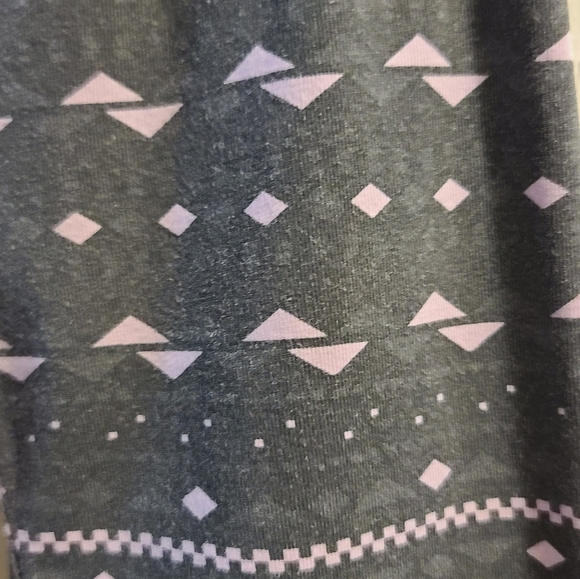 📻4/$15 3T Oshkosh leggings - Picture 4 of 6